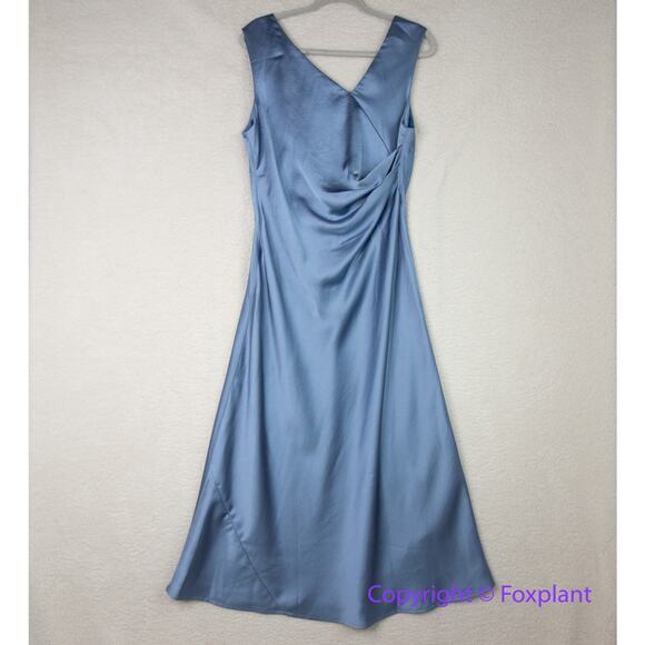 New! White House Black Market Sleeveless Satin Slip Dress‎ in blue, size 8 - Picture 10 of 14